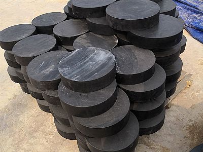浦城县板式橡胶支座由若干层橡胶片与薄钢板经加压硫化